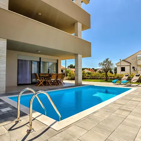 Vid By Interhome Apartment Vantacici